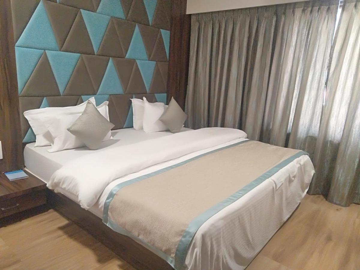 Hotel Shiv Sangram أحمدناغار المظهر الخارجي الصورة