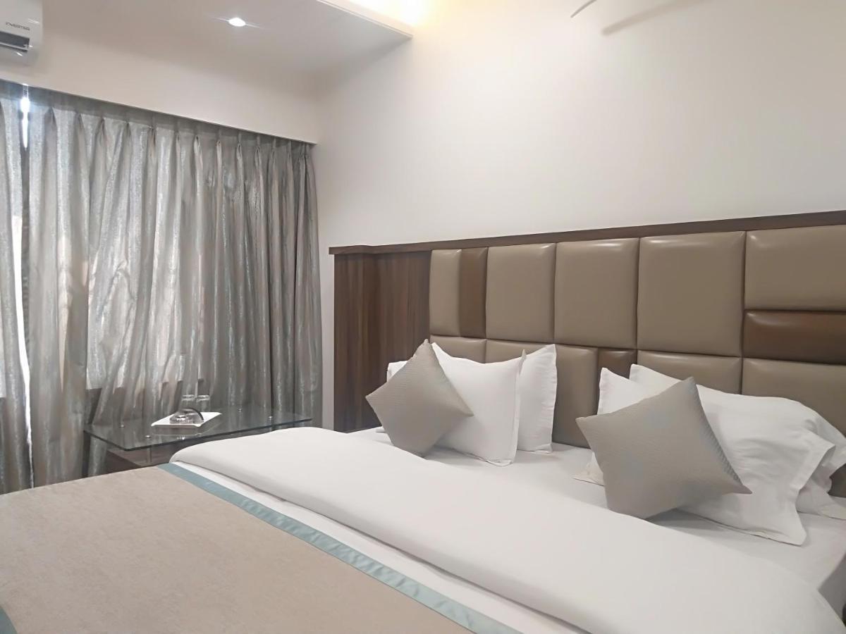Hotel Shiv Sangram أحمدناغار المظهر الخارجي الصورة