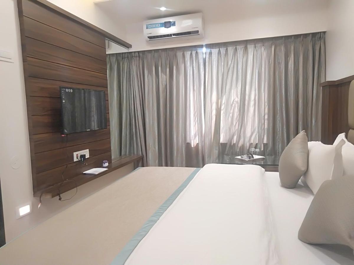Hotel Shiv Sangram أحمدناغار المظهر الخارجي الصورة