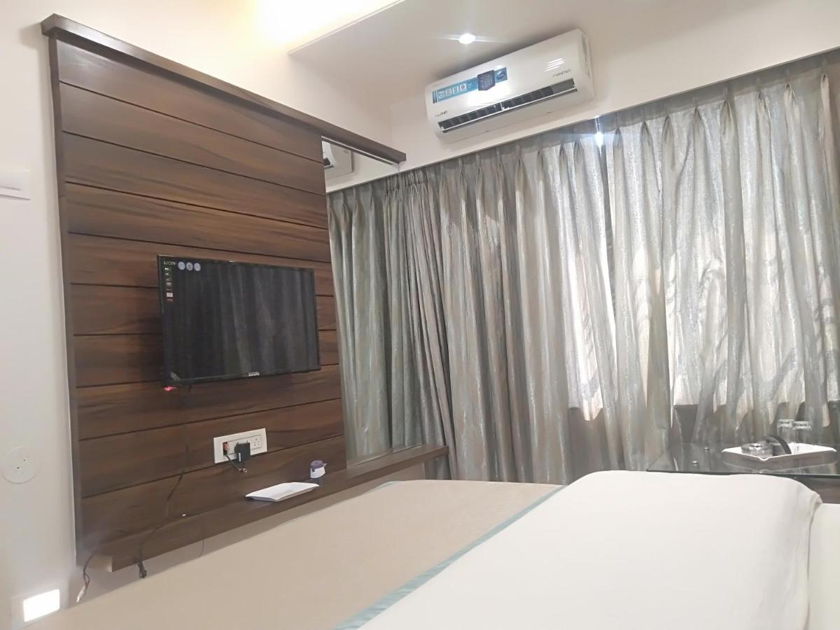 Hotel Shiv Sangram أحمدناغار المظهر الخارجي الصورة