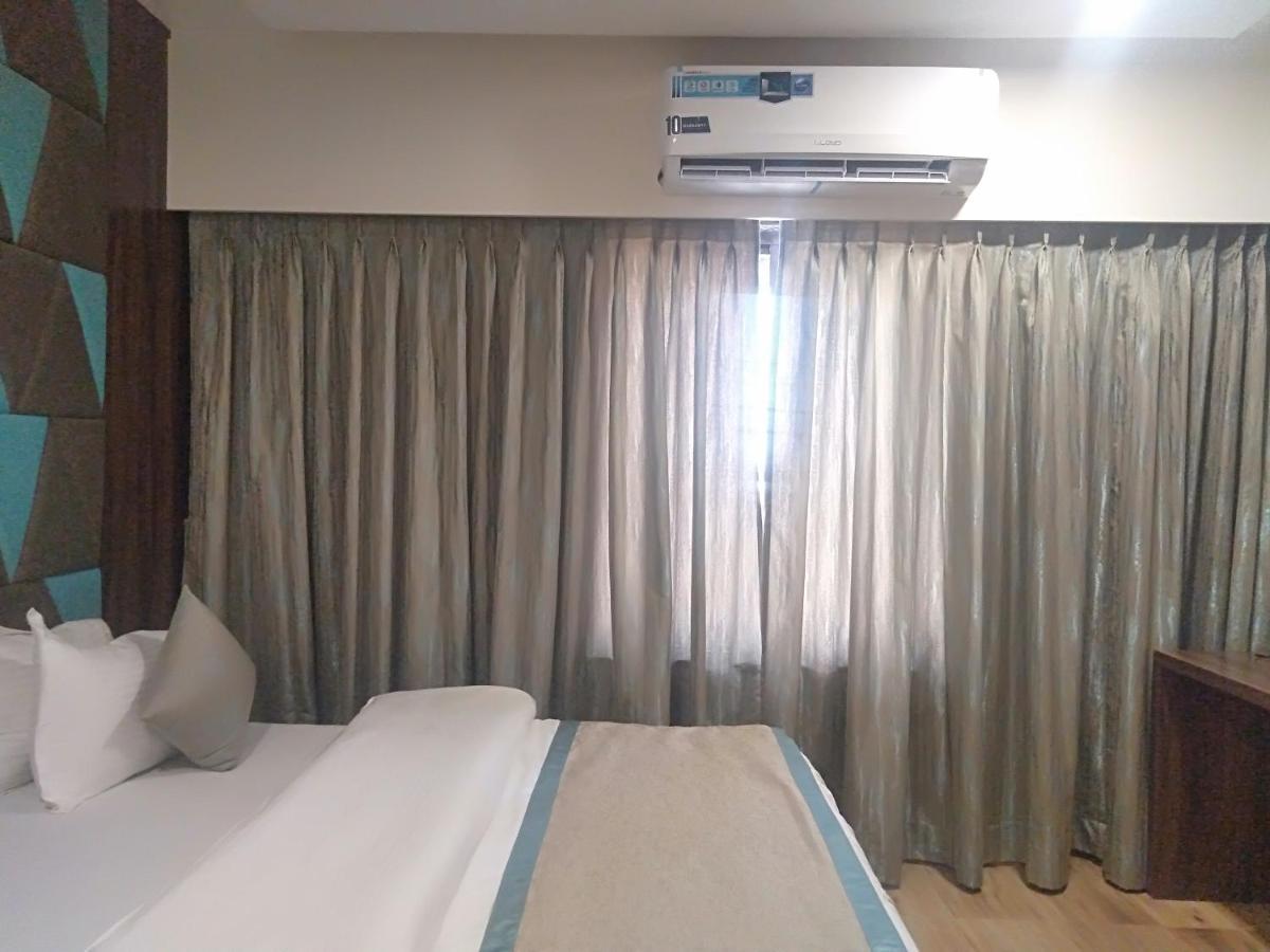 Hotel Shiv Sangram أحمدناغار المظهر الخارجي الصورة