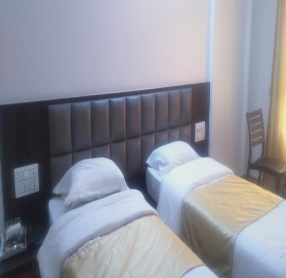 Hotel Shiv Sangram أحمدناغار المظهر الخارجي الصورة
